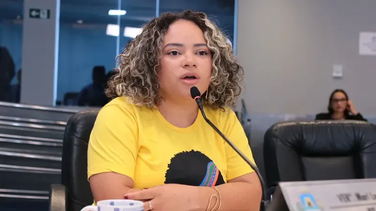 Vereadora Mari Lacerda pede licença de 120 dias da Câmara Municipal de Fortaleza