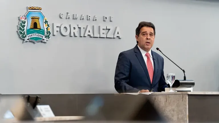 Evandro envia à Câmara Municipal planos de cargos, carreiras e salários de servidores da segurança