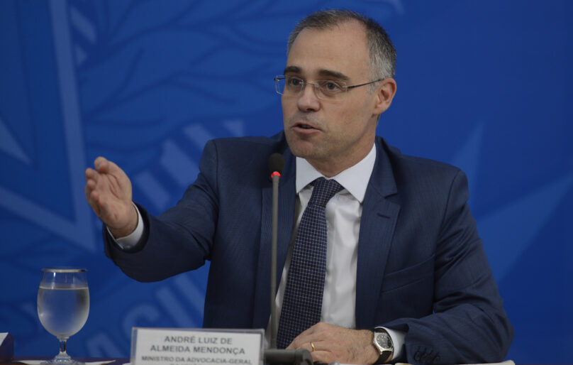 André Mendonça defende imparcialidade em casos do Banco Master e INSS no STF