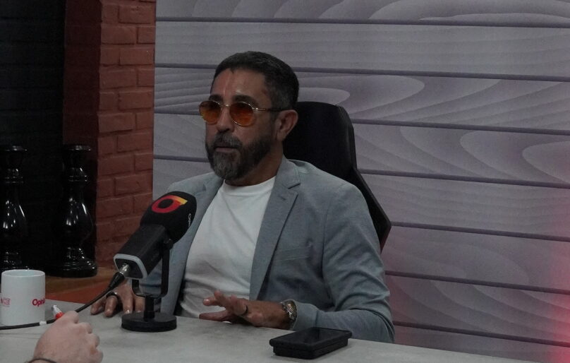 Alece homenageia professor Anízio Melo com Título de Cidadão Cearense