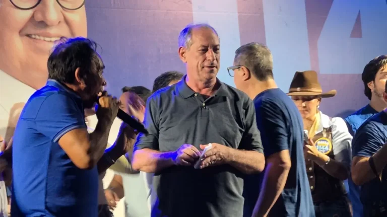 Ciro diz que nunca votou em Bolsonaro: 'Querem distrair a população' no Ceará