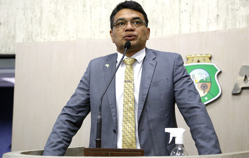 Sargento Reginauro assume vaga no Senado durante licença de Eduardo Girão