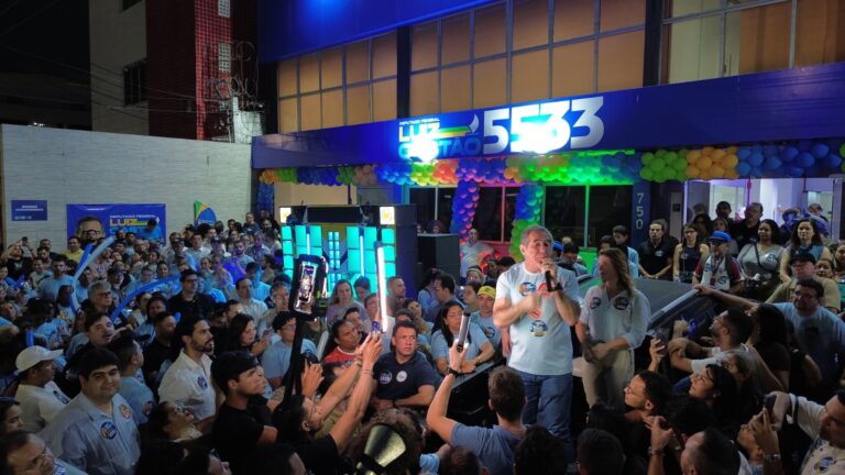 Luiz Gastão inaugura comitê em Fortaleza e reúne lideranças de 13 municípios