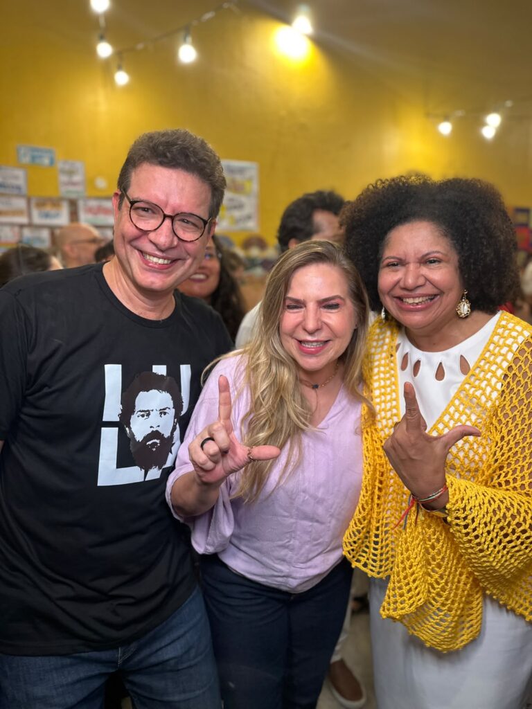 Ao lado de Luizianne, Roseno lança candidatura a deputado federal