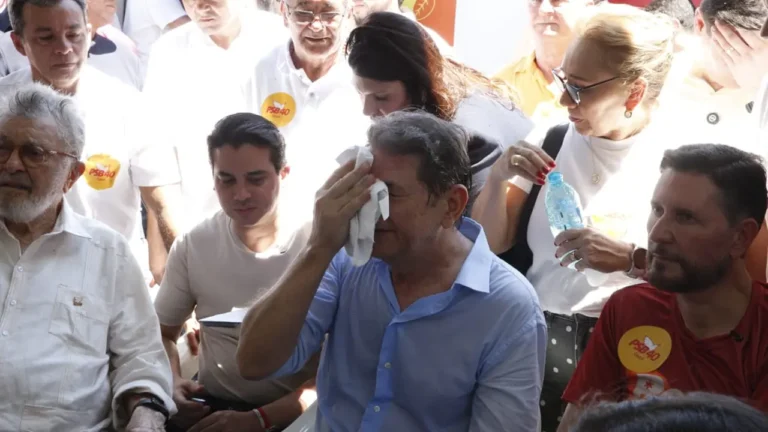 Cid Gomes passa mal em lançamento da candidatura ao Senado: 'Ô bicho ruim o cabra ficar velho'