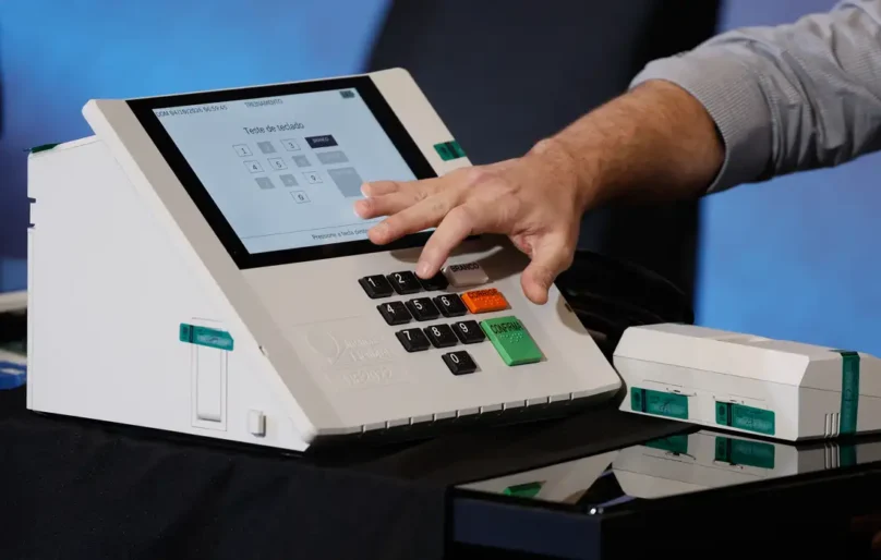 TSE destaca que totalização dos votos é aberta, auditável e segura