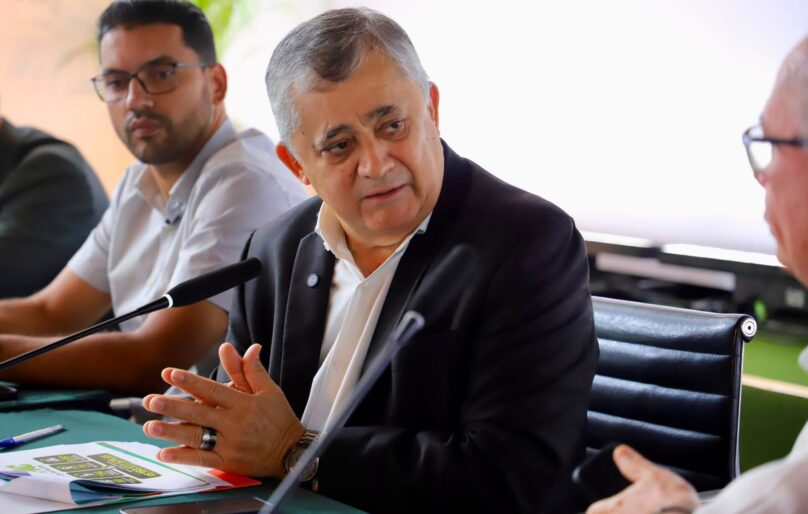 Guimarães reúne prefeitos e diz que Lula determinou aceleração das obras do Novo PAC