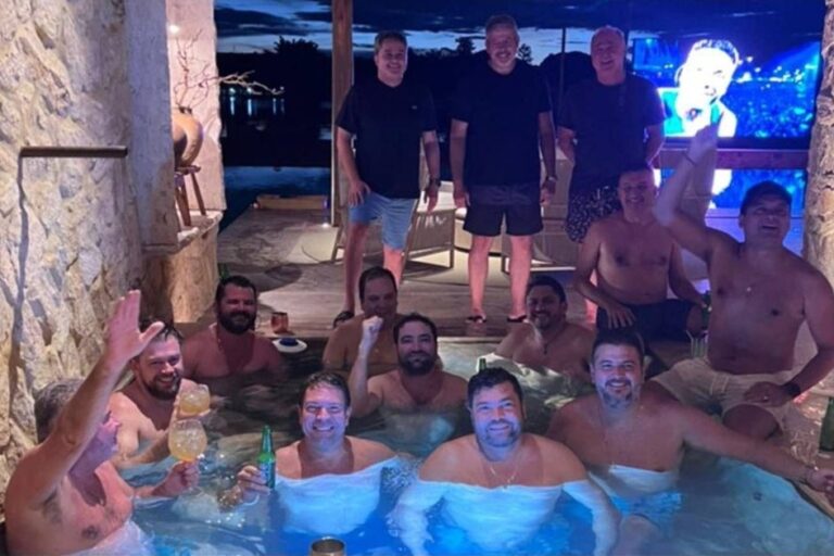 PF encontra foto de advogado investigado por fraudes no INSS em piscina com deputados e senadores
