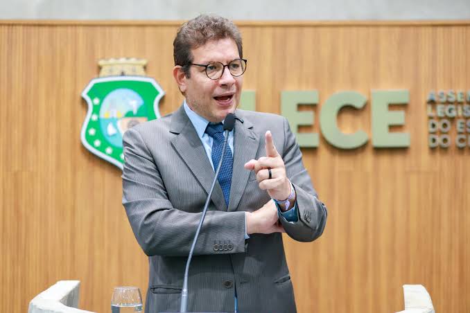 Roseno diz que entrada de Luizianne na chapa governista faz com que “garantia de vitória” ao Senado se amplie