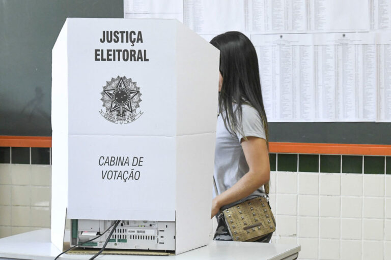 Eleitoras cobram mais protagonismo feminino: ‘independentemente da ideologia’