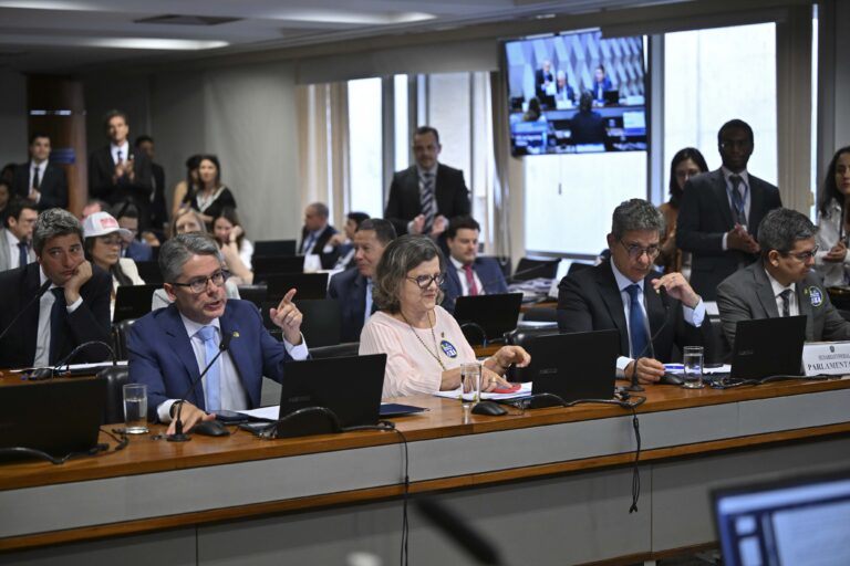 CCJ do Senado aprova texto-base da PEC da Segurança Pública