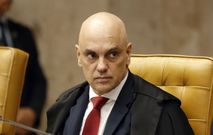 Moraes será relator de ação sobre registros de visitas ao Senado da própria esposa e de Vorcaro