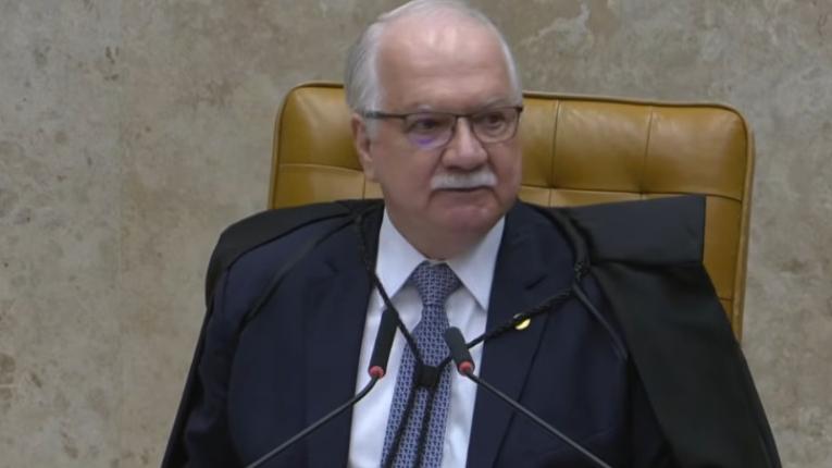 Edson Fachin faz intervalo da sessão devido ao horário eleitoral, com retorno às 15h