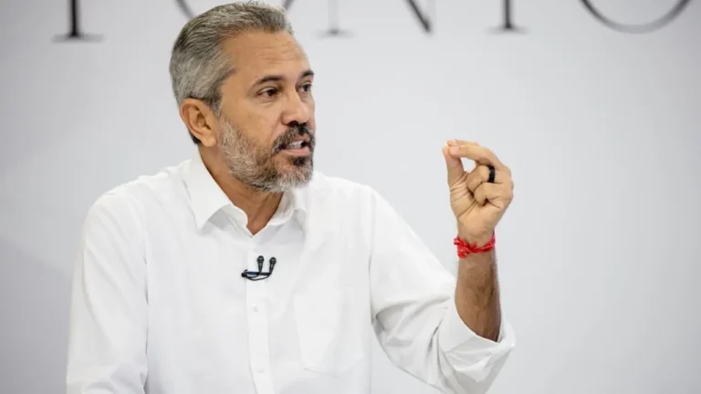Pesquisa Quaest CE: 50% dos entrevistados afirmam que Elmano merece ser reeleito
