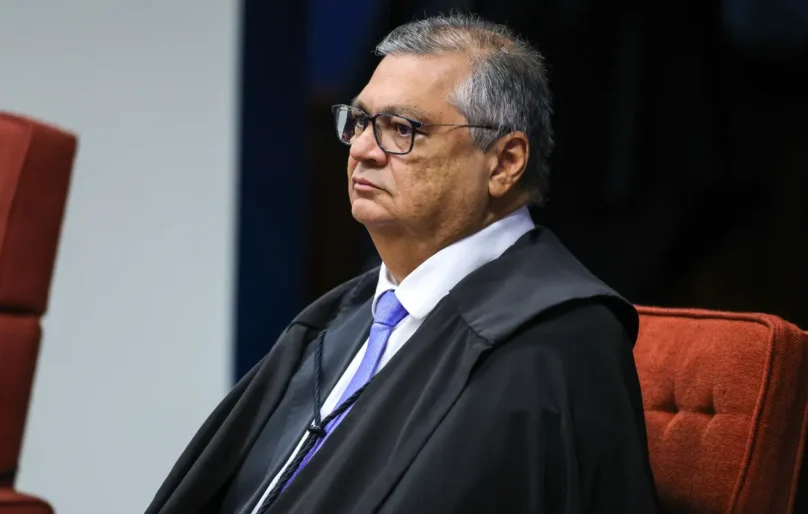Dino determina reintegração de Andrei Rodrigues como diretor-geral da PF