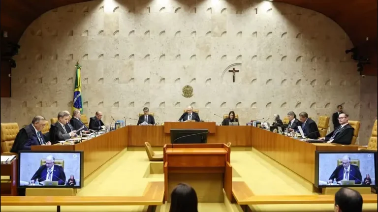 Mendonça e Moraes sentam lado a lado no STF; entenda motivo