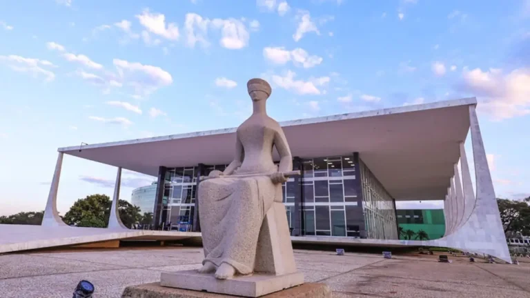 Saiba como será a sessão extraordinária do STF desta terça-feira (15)