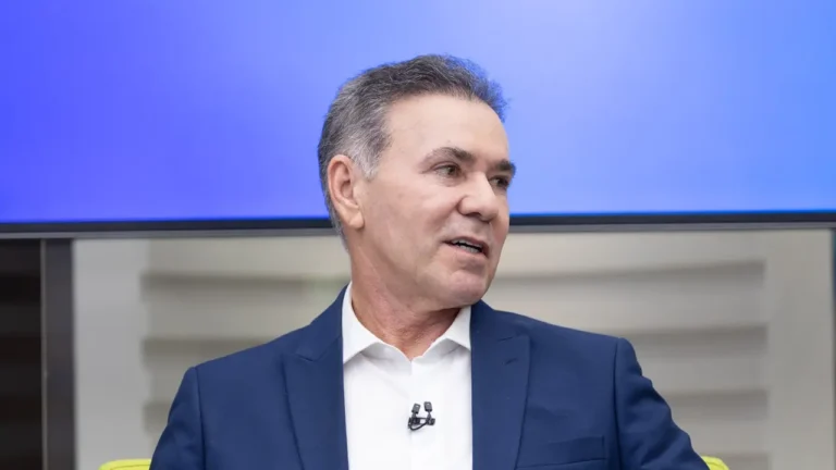 Alcides diz que Michelle Bolsonaro entendeu que projeto no Ceará com Ciro 'foi o mesmo de Bolsonaro'