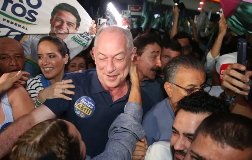 Ciro inaugura comitê em Fortaleza e promete ‘enfrentar o crime organizado’