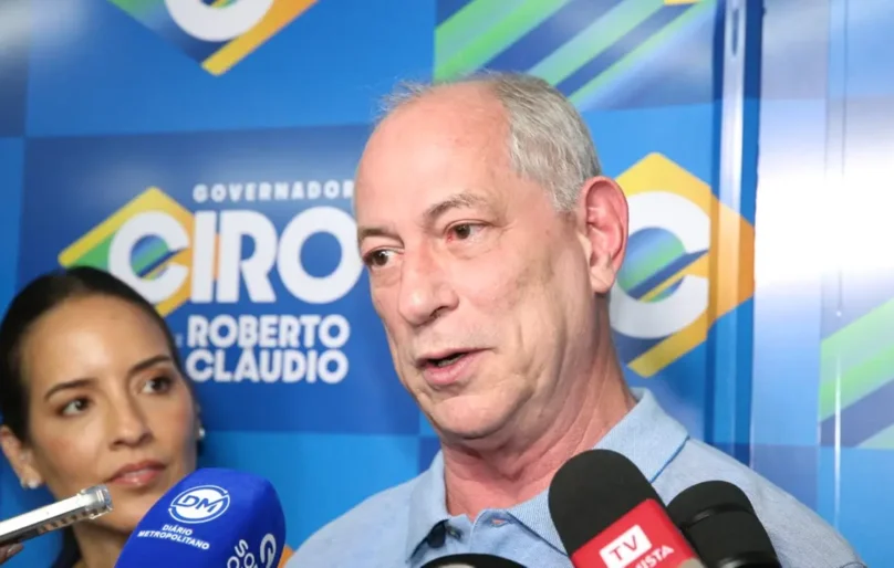 Ciro estuda alternativas à multa de trânsito no CE: ‘Essa educação não deve ser estritamente multa’