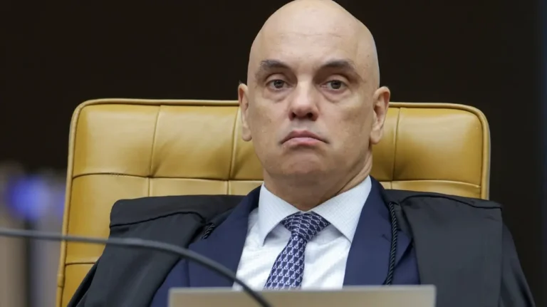 STF não pode seguir ignorando as graves denúncias contra Alexandre de Moraes