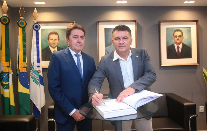 Danilo Lopes toma posse na Câmara de Fortaleza após licença de Apollo Vicz