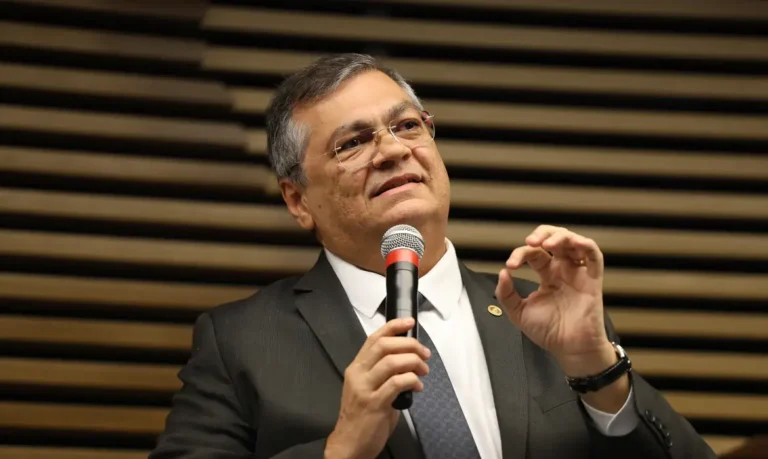 Dino determina revisão de regras da CVM, órgão responsável por fiscalizar mercado de capitais