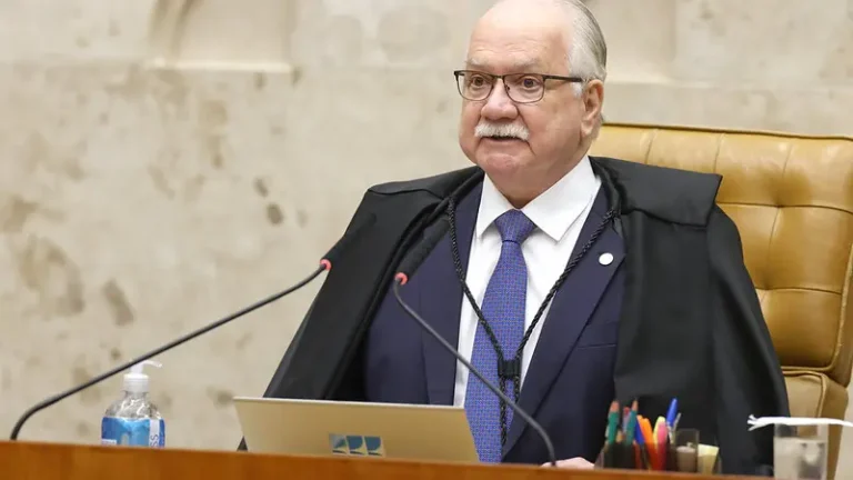 Fachin estabelece prazo para PGR analisar pedidos em investigações sobre Master e INSS