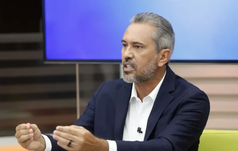 Elmano sobre prisão de Bebeto do Choró: ‘A hora dele está chegando’