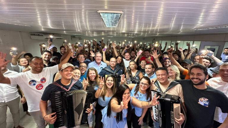 Grupo de artistas declaram apoio à reeleição de Gastão e defendem atuação na cultura