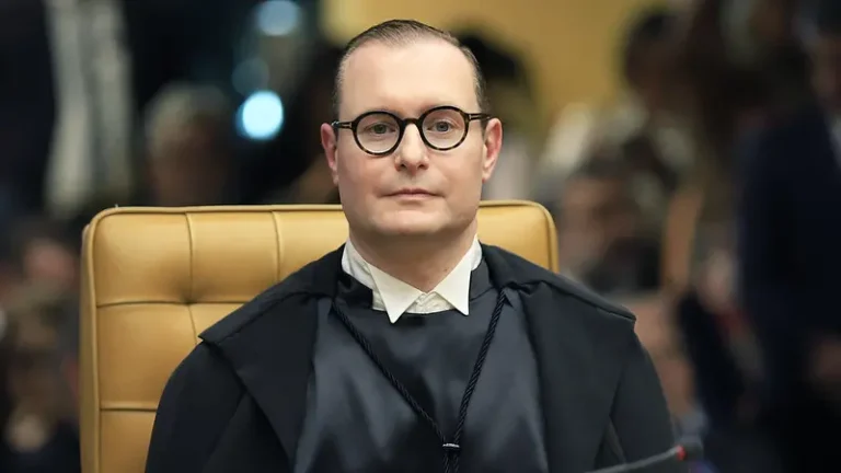 Zanin nega liminar que obriga a criação de uma CPI sobre caso Master no Senado
