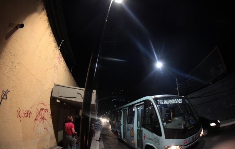 CCJ aprova desembarque de mulheres e idosos fora do ponto à noite