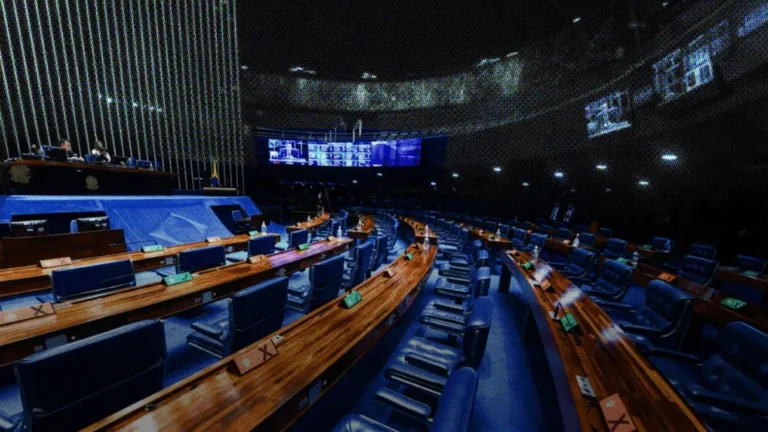 Eleição ao Senado no CE lidera votos brancos e nulos nos últimos 20 anos entre disputas majoritárias
