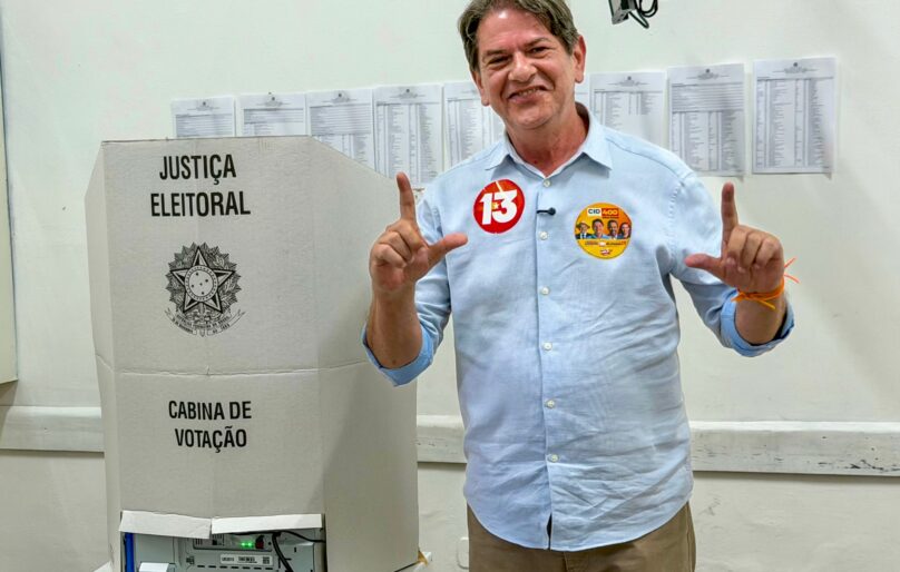Cid Gomes lidera disputa pelo Senado com 52,31% das seções totalizadas