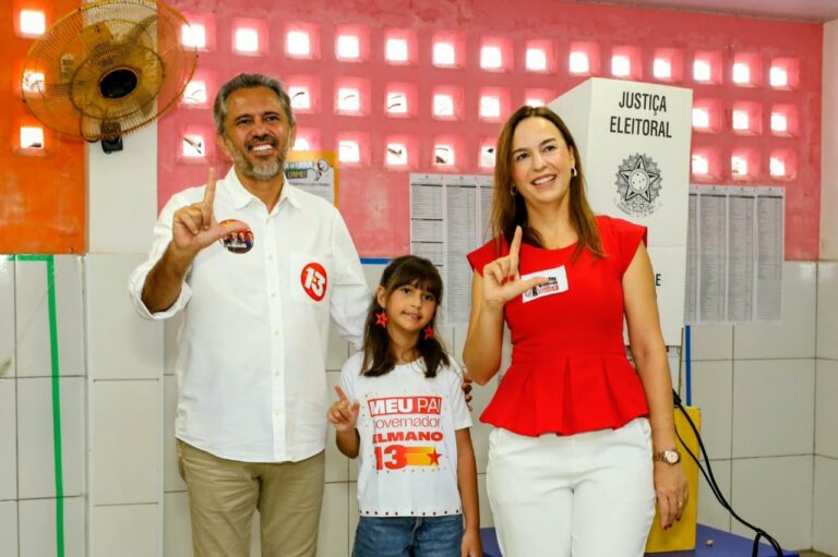 Elmano vota em Caucaia e espera “grande vitória do time de Lula no Ceará”