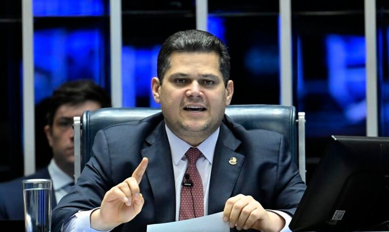 Alcolumbre marca votação da PEC da Segurança Pública para terça-feira (3)