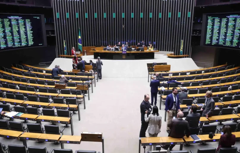 Direita domina propostas para reduzir maioridade penal; Congresso acumula 56 tentativas desde 1988
