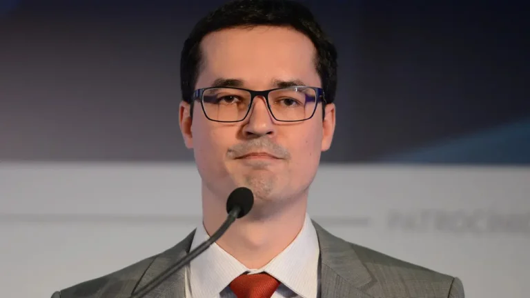 Ministro do TSE barra candidatura de Deltan ao Senado na véspera da eleição