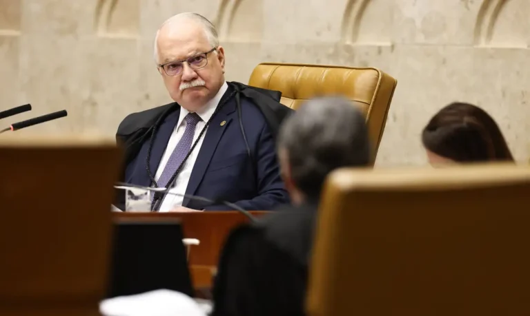 Fachin cria regra no STF para evitar vinculação automática de petições a ministros