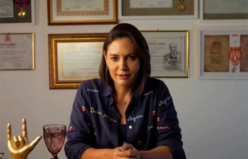 Em carta nas redes, Michelle Bolsonaro chama Jair de “nosso líder” após derrota de Flávio para Lula